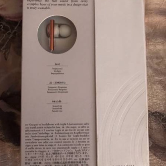 Caeden ear Headphones - Picture 4 of 4